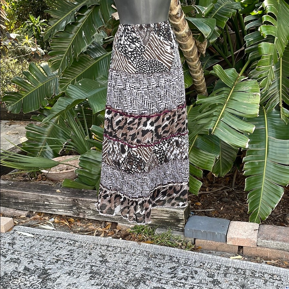 Leopard print tiered skirt with velvet